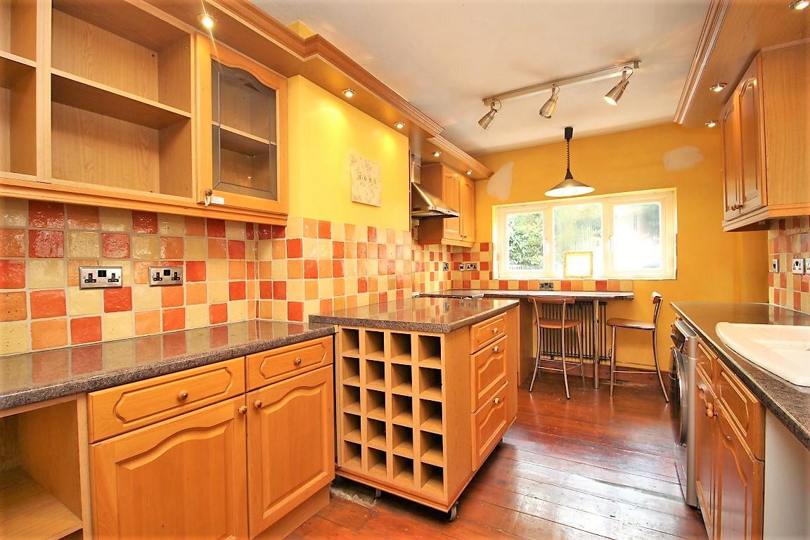 2 bed property in Rowley Road, Reading